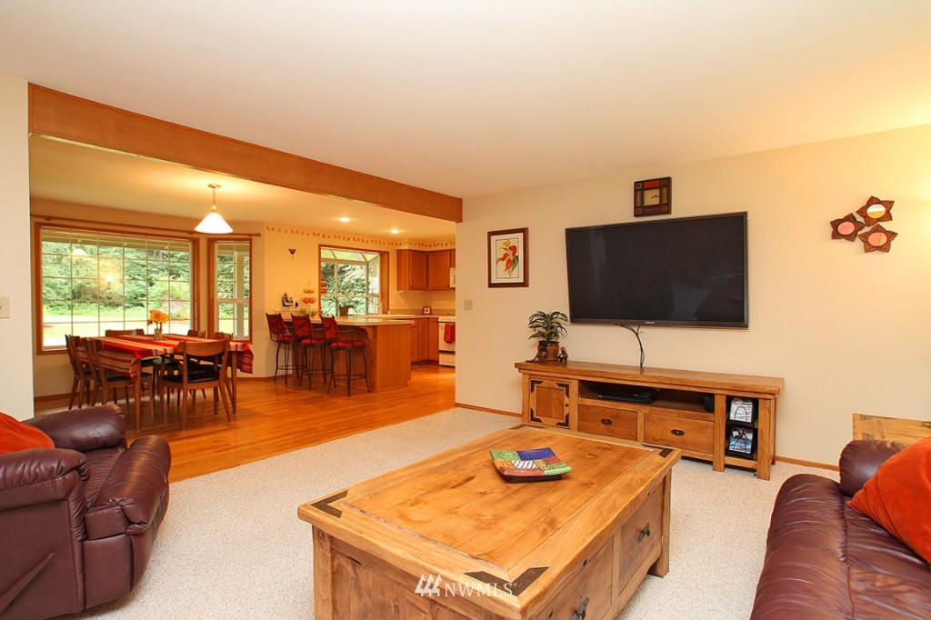 7432 Moon Valley Road Southeast North Bend, WA 98045 - Photo 8 of 15 Gallery Image 8