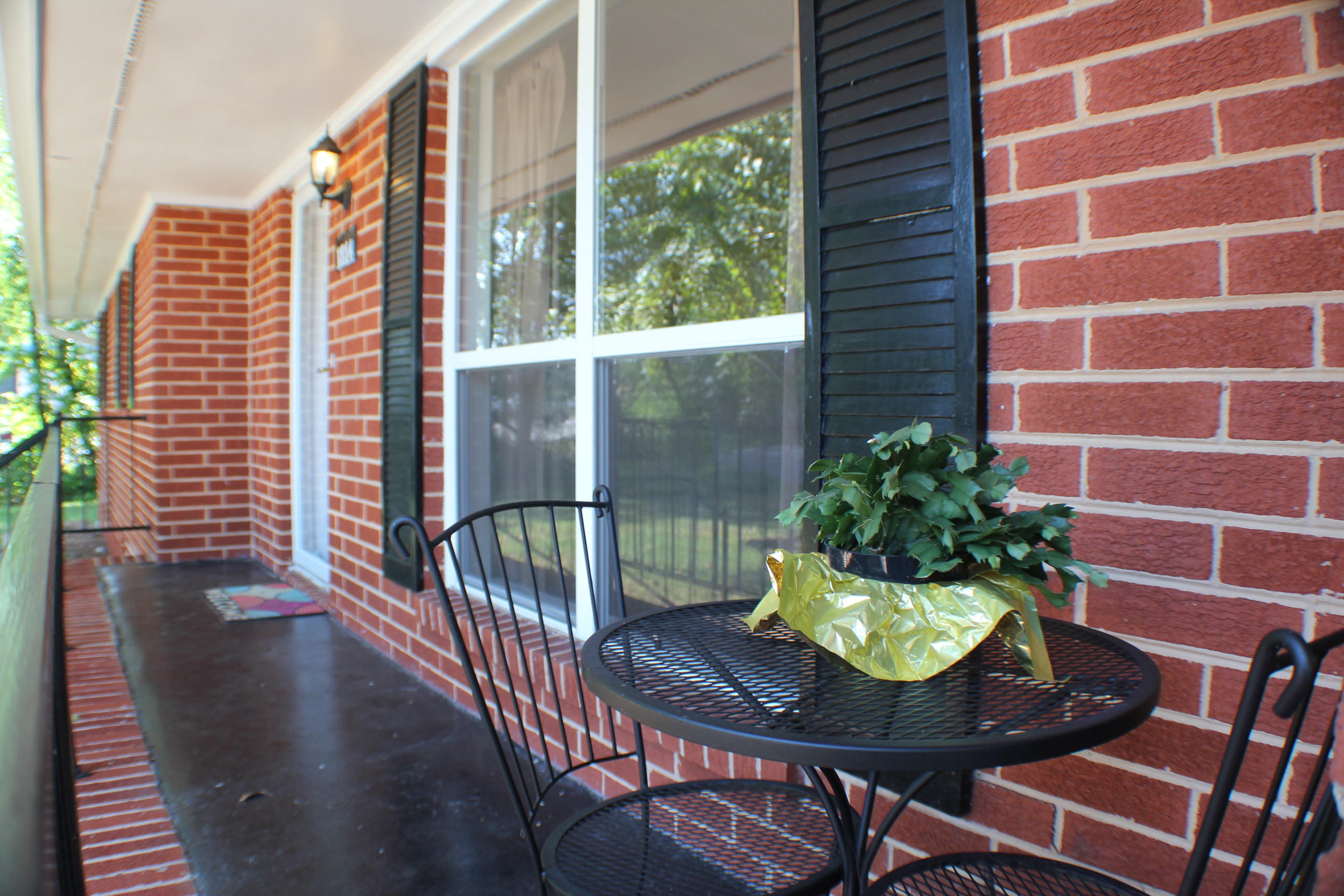 1814 Williams Road Hixson, TN 37343 - Photo 4 of 24 Front Porch