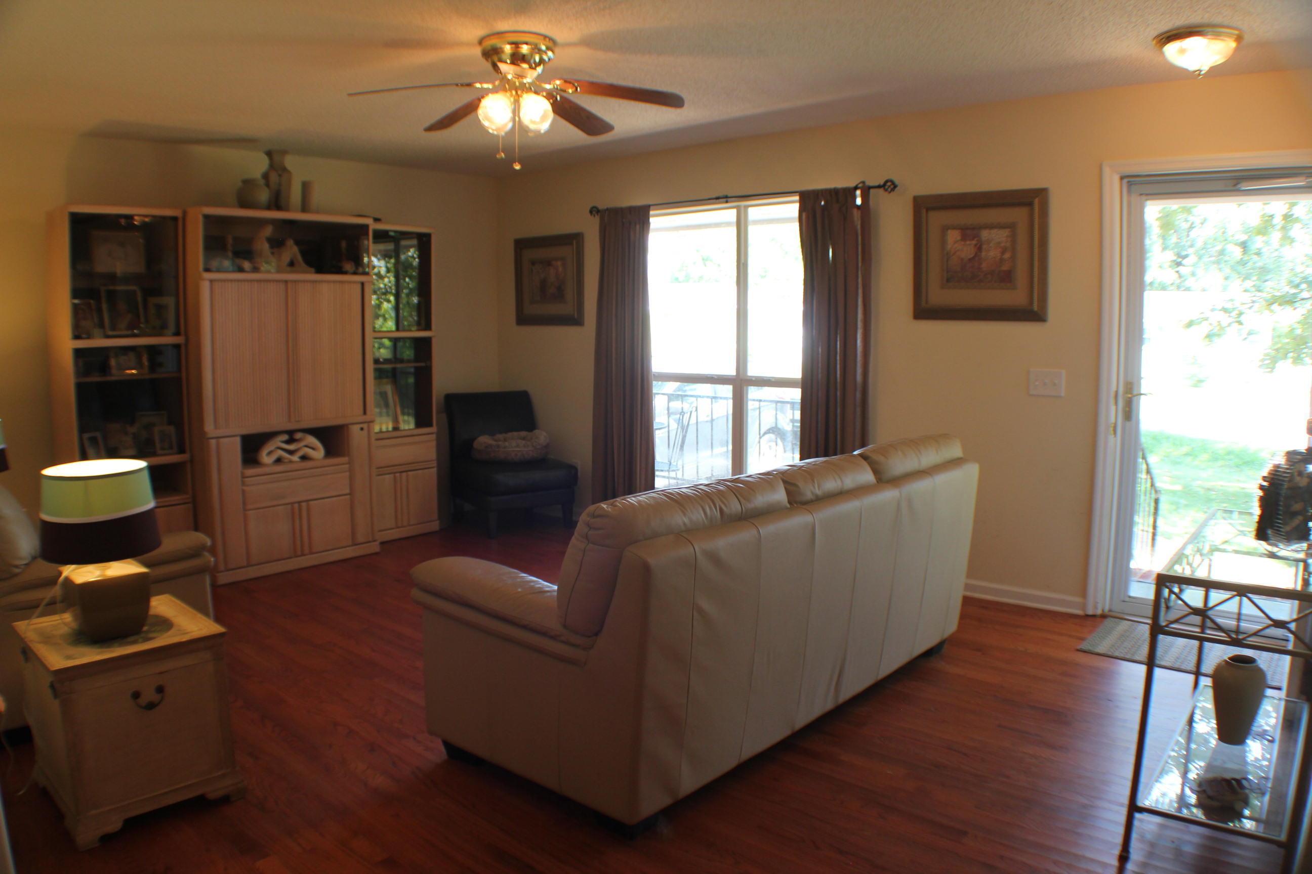 1814 Williams Road Hixson, TN 37343 - Photo 5 of 24 Den - Family Room - Front Door