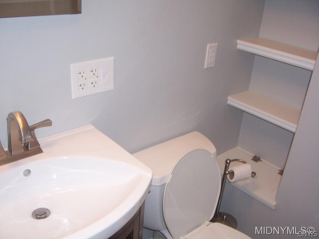 138 South Glen Road Rome, NY 13440 - Photo 4 of 14