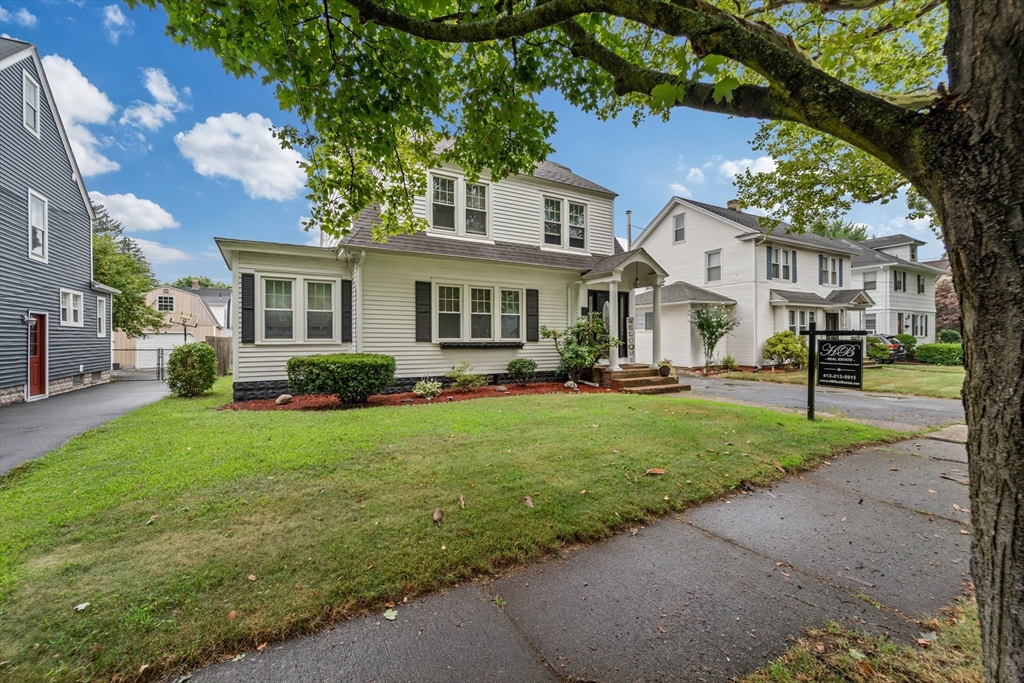 44 Gillette Avenue Springfield, MA 01118 - Photo 1 of 37 Gallery Image 1