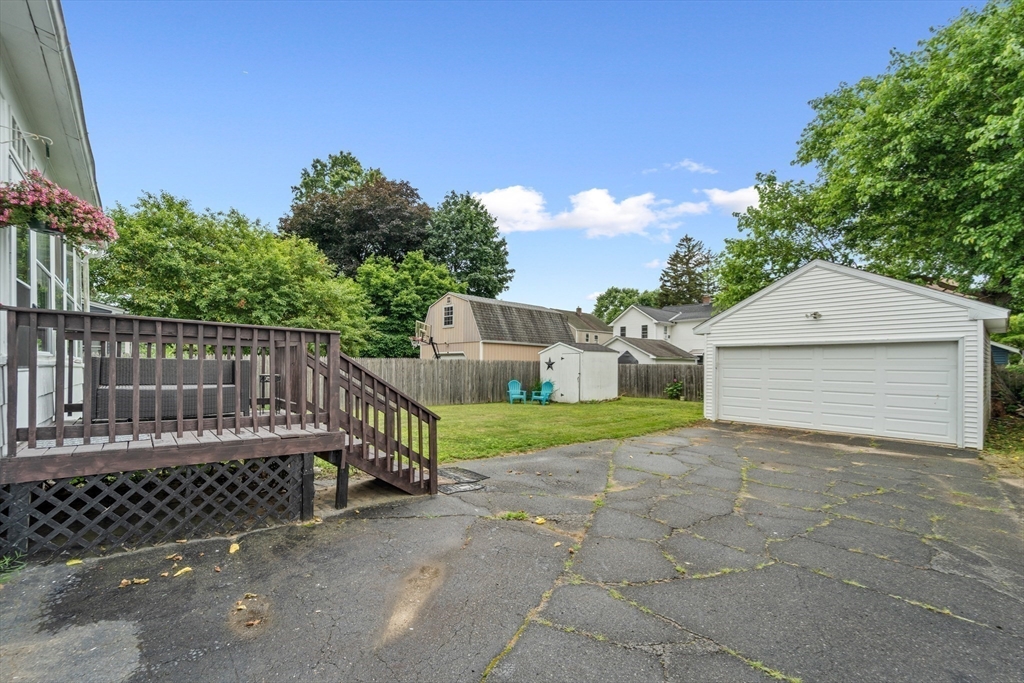 44 Gillette Avenue Springfield, MA 01118 - Photo 33 of 37 Gallery Image 33
