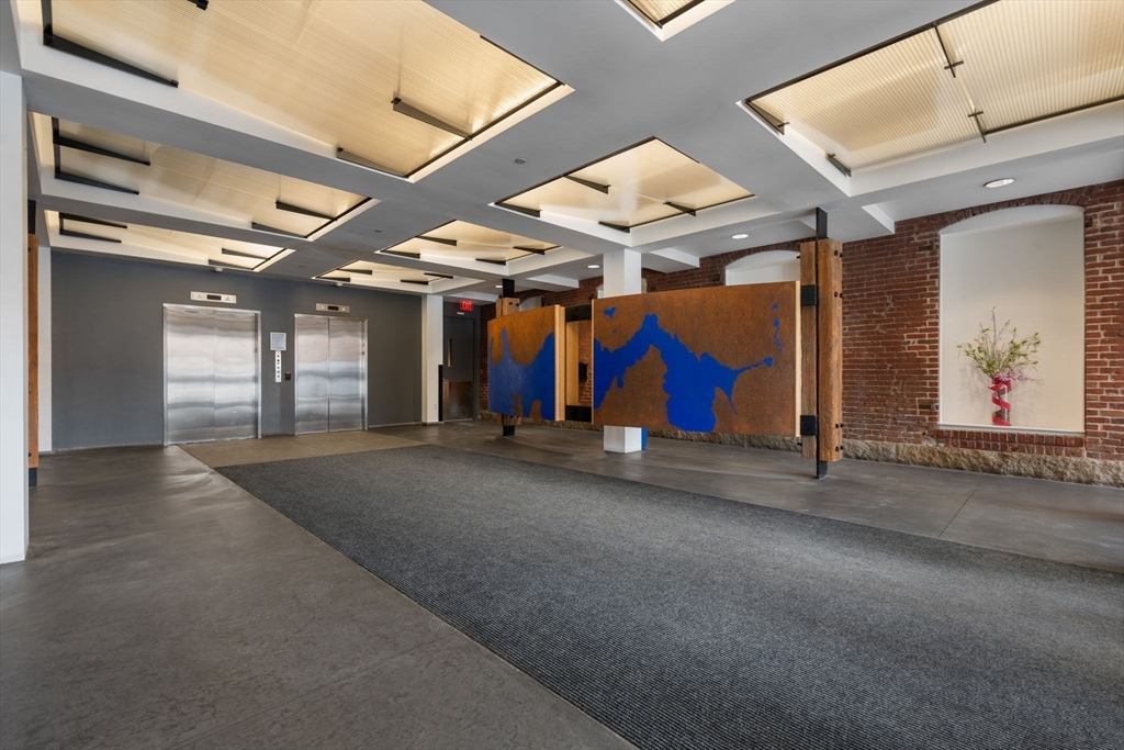 21 Wormwood Street, Unit 323 Boston, MA 02210 - Photo 12 of 14