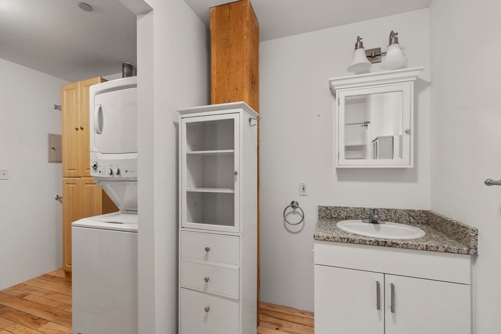 21 Wormwood Street, Unit 323 Boston, MA 02210 - Photo 9 of 14