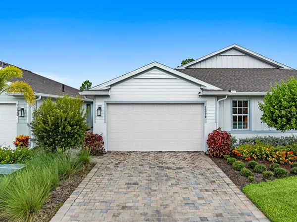 $299,900 | 16974 Hawk Court, Punta Gorda, FL 33982