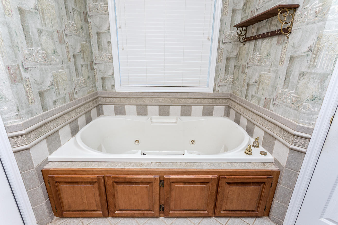 121 Maple Court Charleston, TN 37310 - Photo 15 of 21 IMG_1002