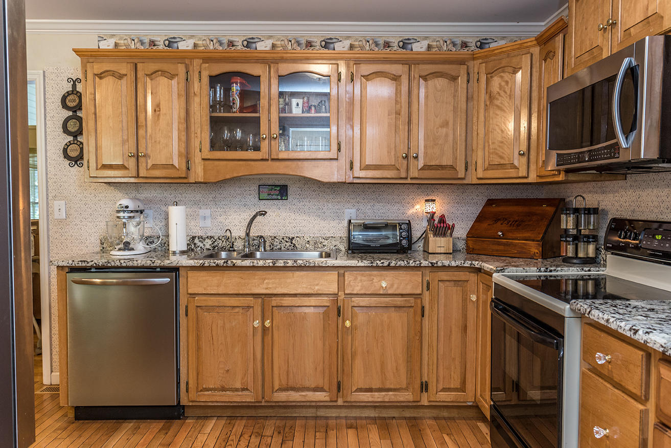 121 Maple Court Charleston, TN 37310 - Photo 6 of 21 IMG_0983