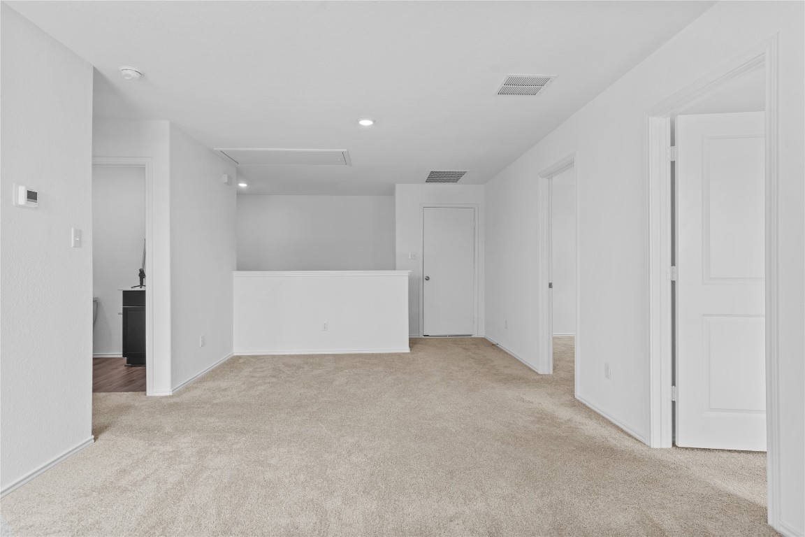 600 The Ugly Way Jarrell, TX 76537 - Photo 7 of 33 a view of an empty room