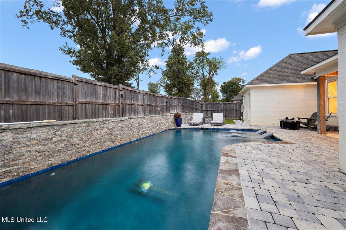 112 Shore View Drive Madison, MS 39110 - Photo 2 of 37 36-HTP_2891