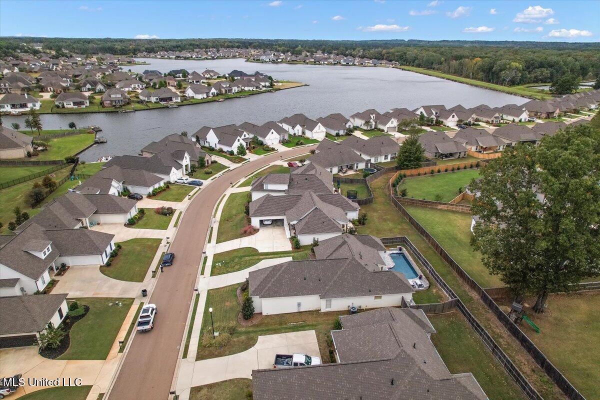 112 Shore View Drive Madison, MS 39110 - Photo 3 of 37 40-DJI_0234