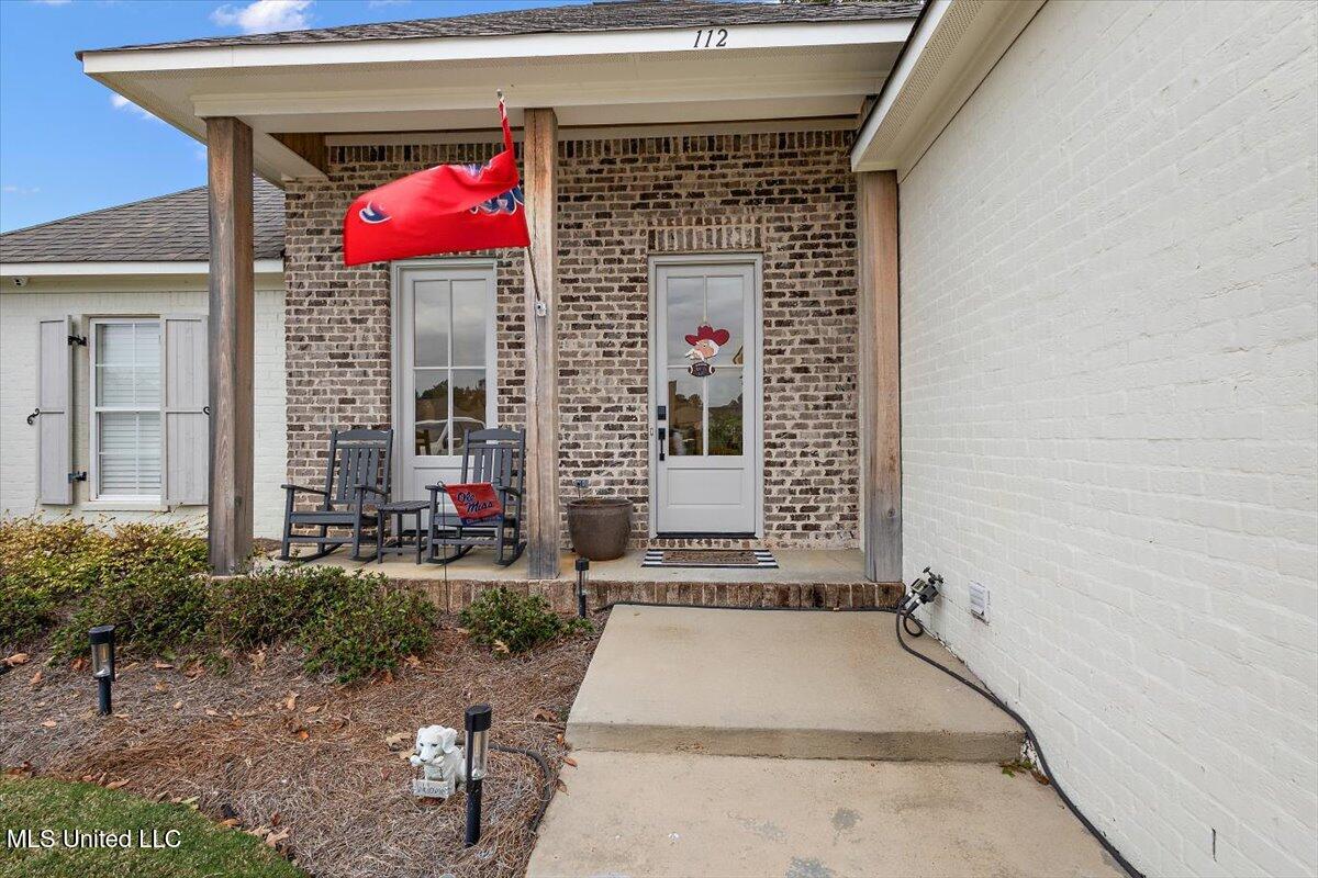 112 Shore View Drive Madison, MS 39110 - Photo 6 of 37 06-HTP_2794