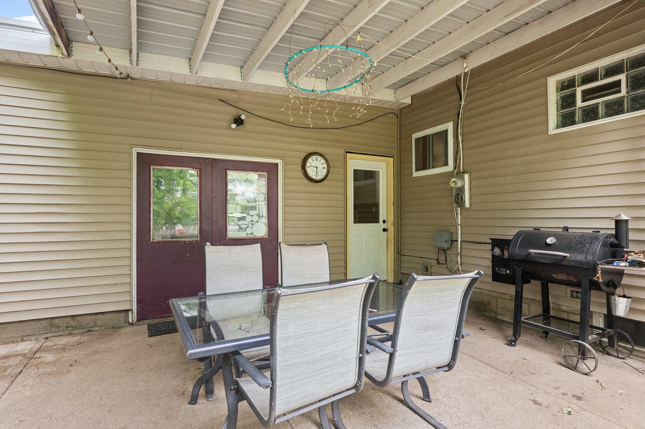 348 West Lincoln Avenue Reed City, MI 49677 - Photo 23 of 27 23-web-or-mls-3C9A9115