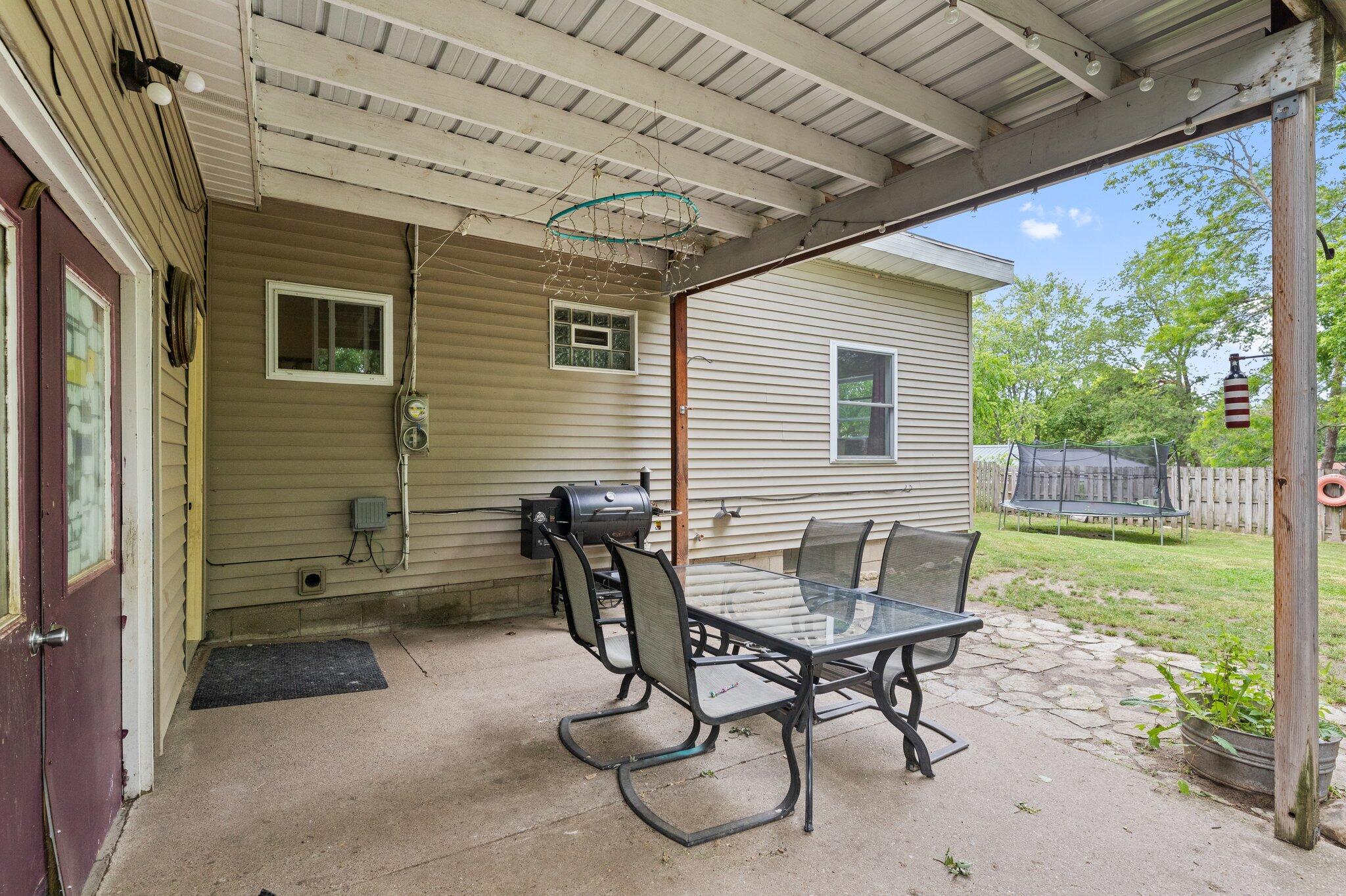 348 West Lincoln Avenue Reed City, MI 49677 - Photo 24 of 27 24-web-or-mls-3C9A9116