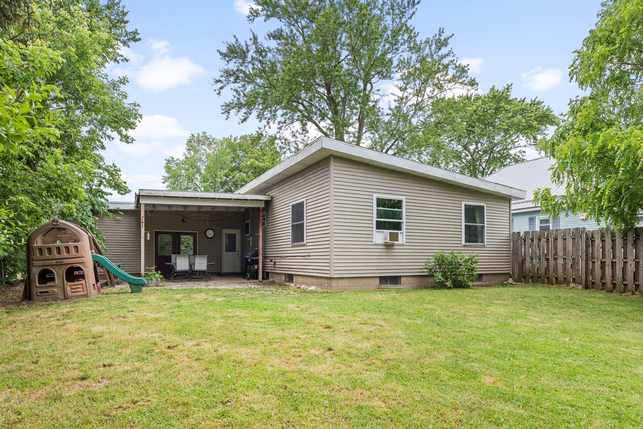 348 West Lincoln Avenue Reed City, MI 49677 - Photo 25 of 27 25-web-or-mls-3C9A9118