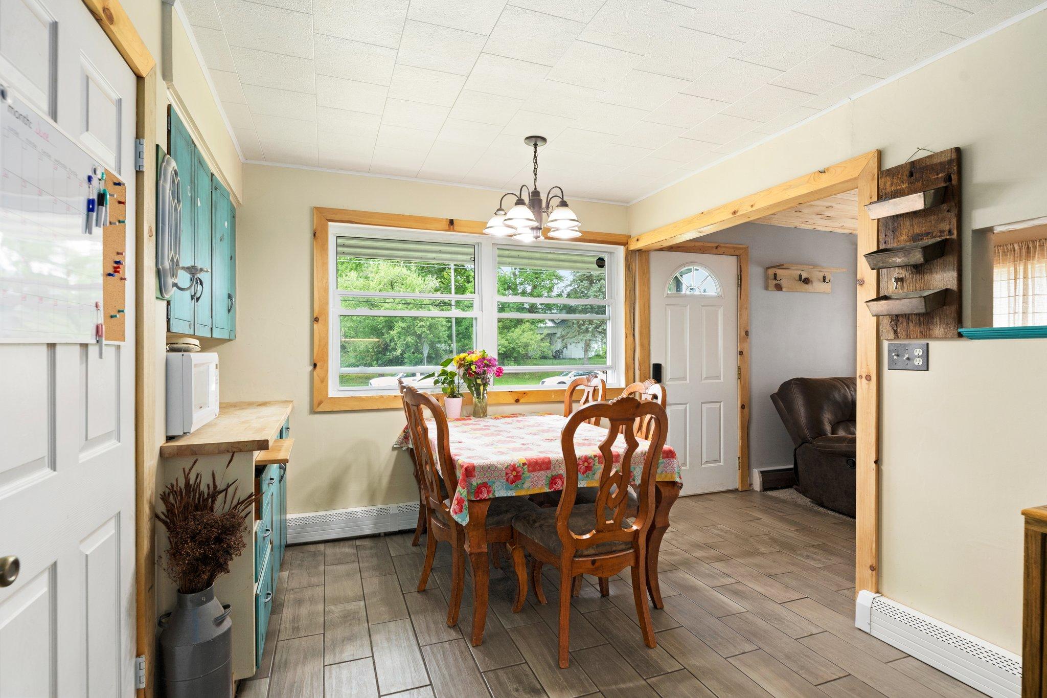348 West Lincoln Avenue Reed City, MI 49677 - Photo 7 of 27 6-web-or-mls-3C9A9017