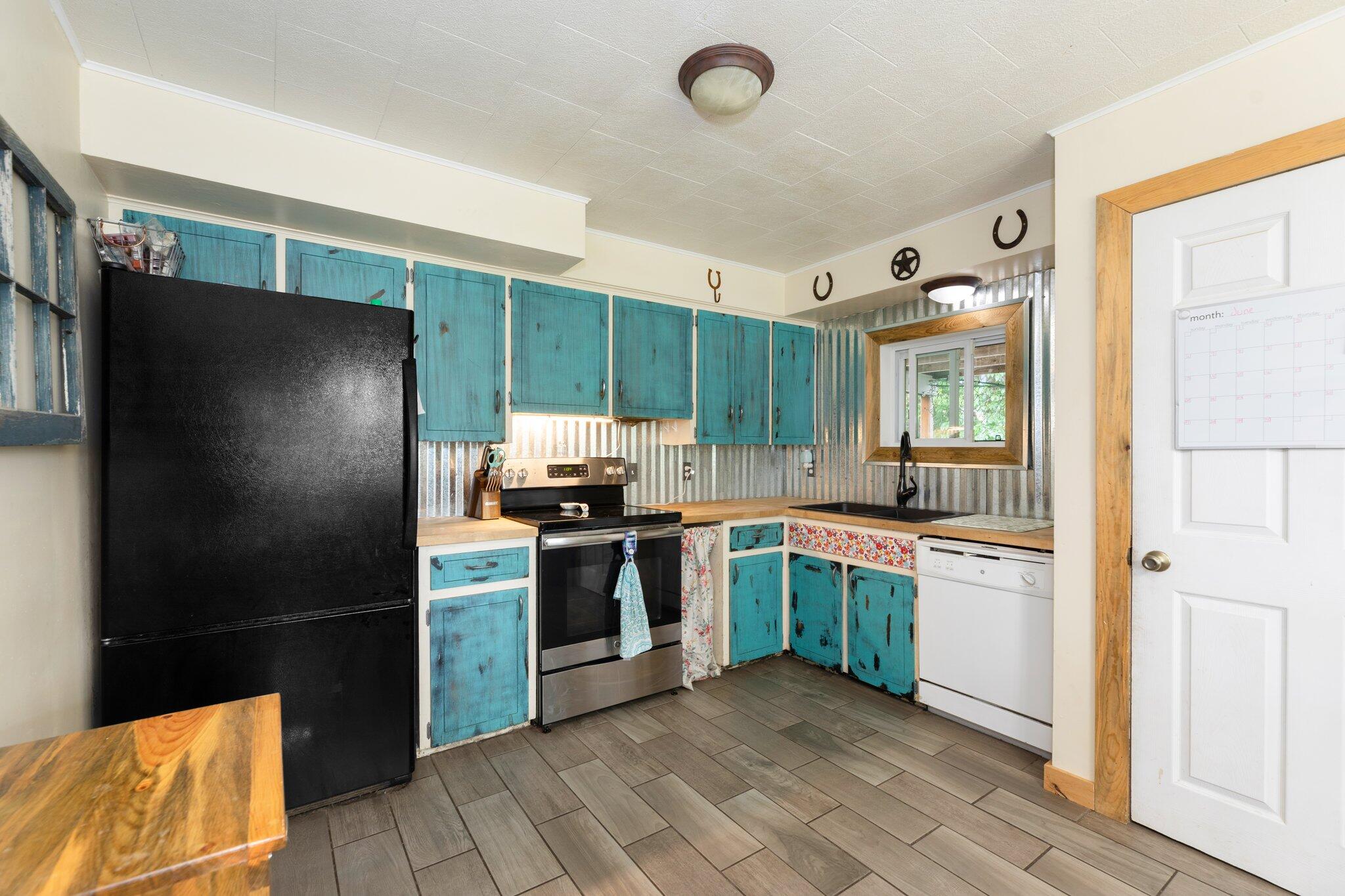 348 West Lincoln Avenue Reed City, MI 49677 - Photo 8 of 27 5-web-or-mls-3C9A9010