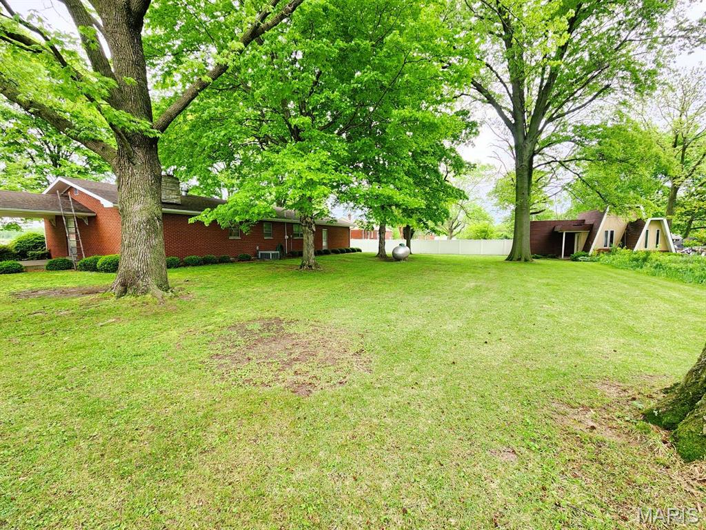 529 Old Rock Road Granite City, IL 62040 - Photo 11 of 42 Gallery Image 11
