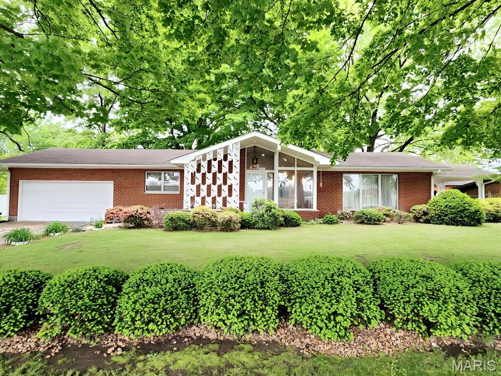 529 Old Rock Road Granite City, IL 62040 - Photo 2 of 42 Gallery Image 2