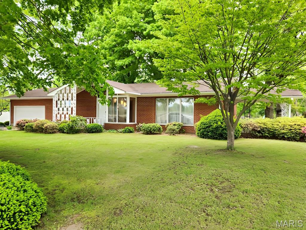529 Old Rock Road Granite City, IL 62040 - Photo 3 of 42 Gallery Image 3