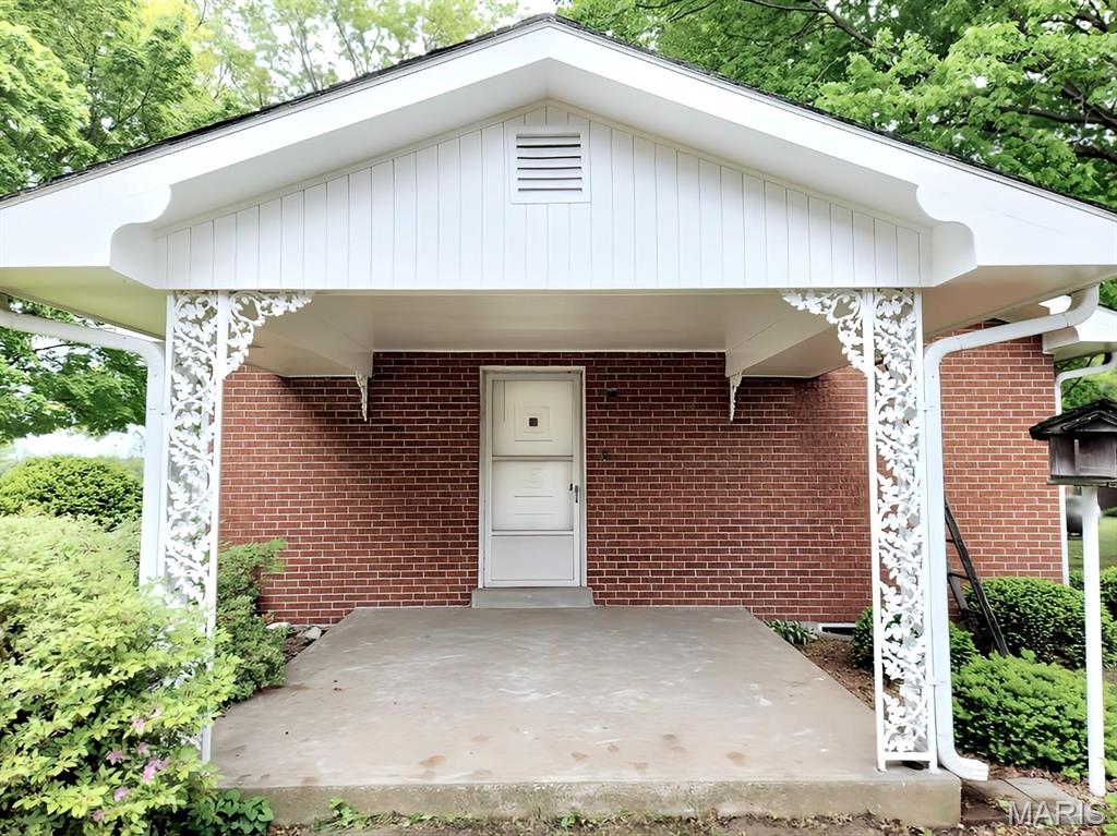 529 Old Rock Road Granite City, IL 62040 - Photo 5 of 42 Gallery Image 5