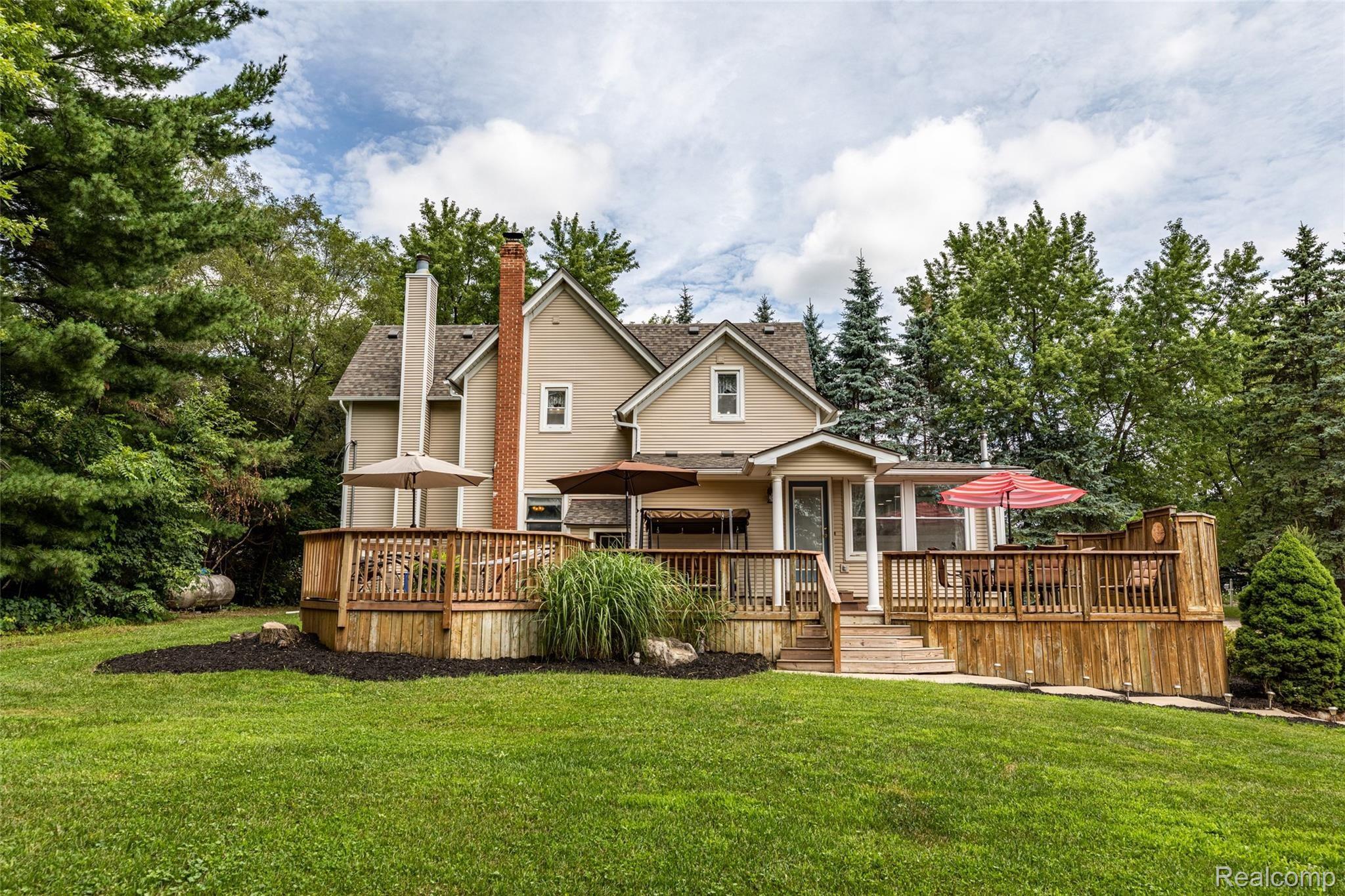 11136 Clyde Road Fenton, MI 48430 - Photo 6 of 70 11136 Clyde Road - Hartland, MI