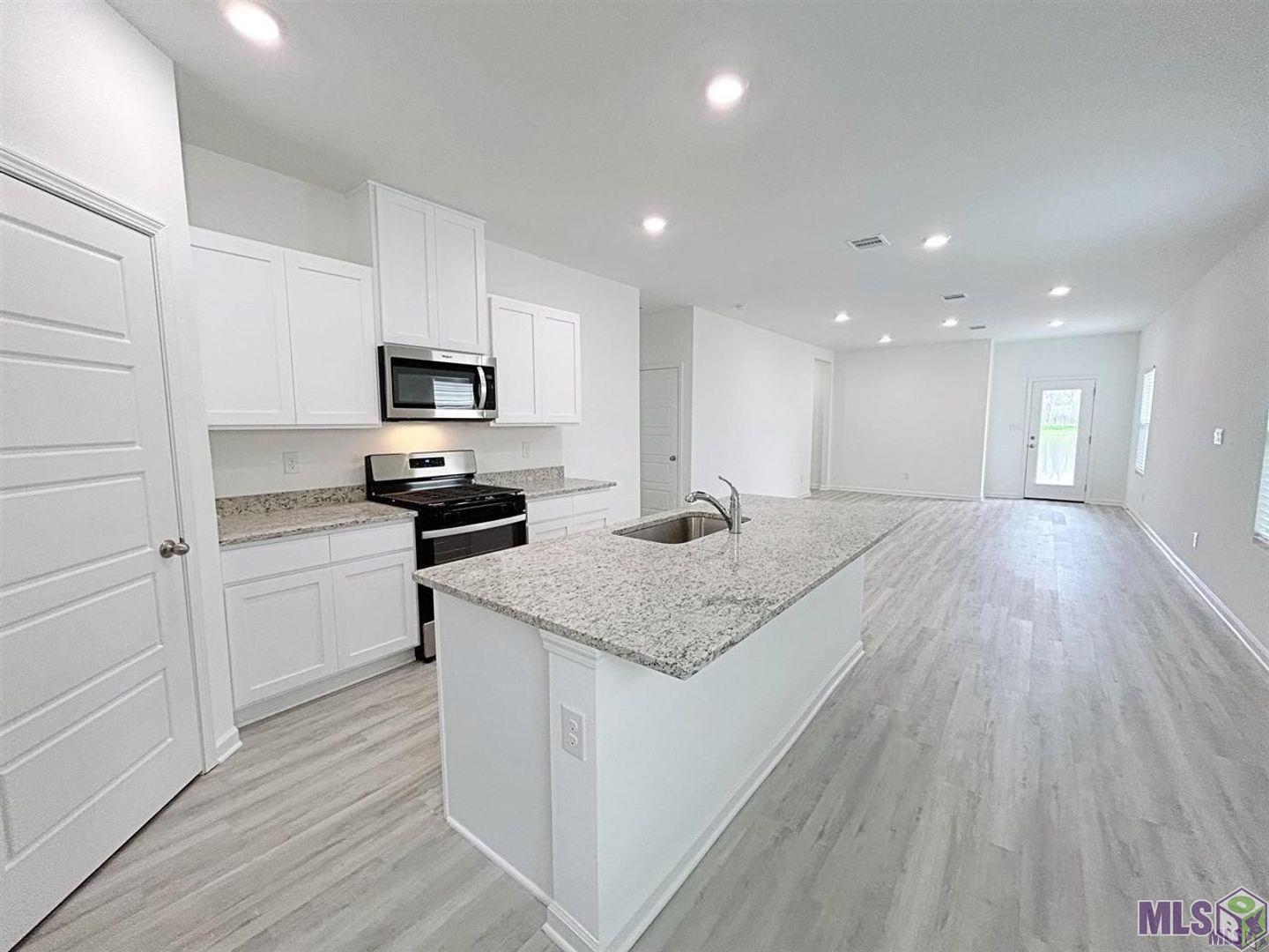 1237 Drago Drive Baton Rouge, LA 70820 - Photo 4 of 20