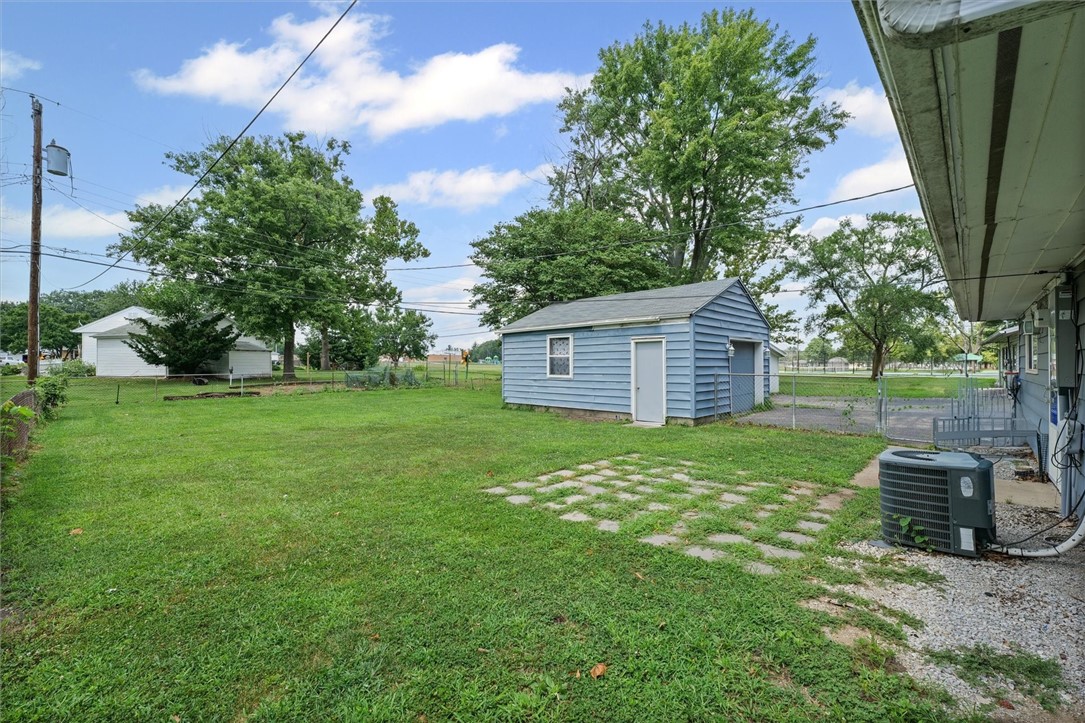 1809 South 32nd Street Decatur, IL 62521 - Photo 19 of 21
