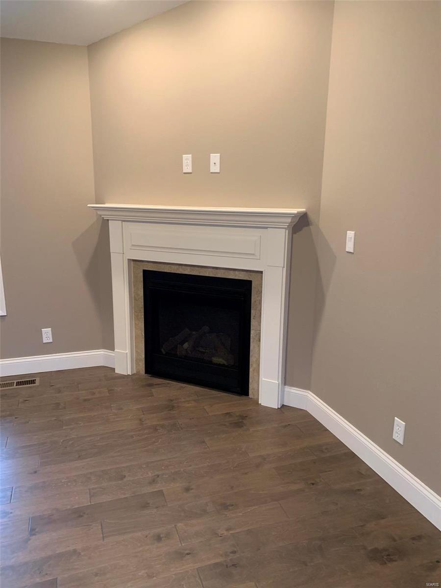 2617 Becker Road Highland, IL 62249 - Photo 11 of 23