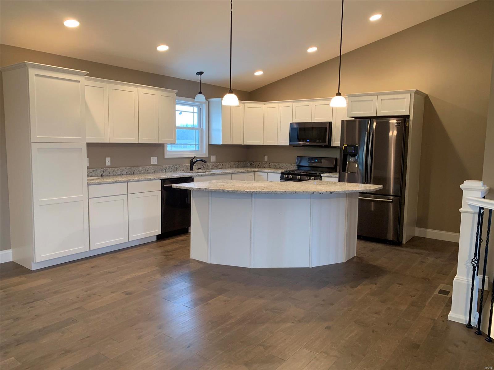 2617 Becker Road Highland, IL 62249 - Photo 10 of 23