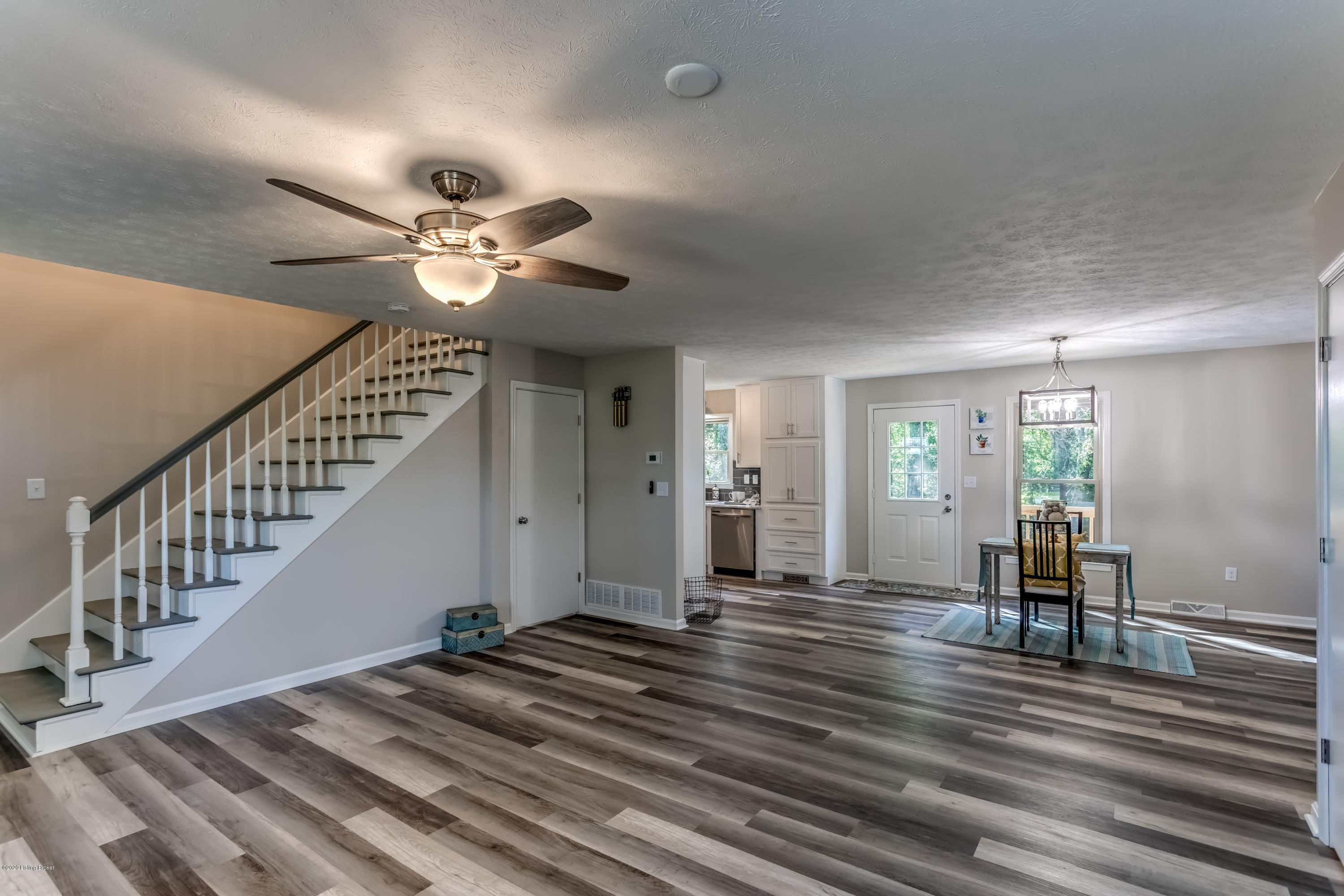 1447 Catalpa Road Radcliff, KY 40160 - Photo 4 of 37 H70A8662-A