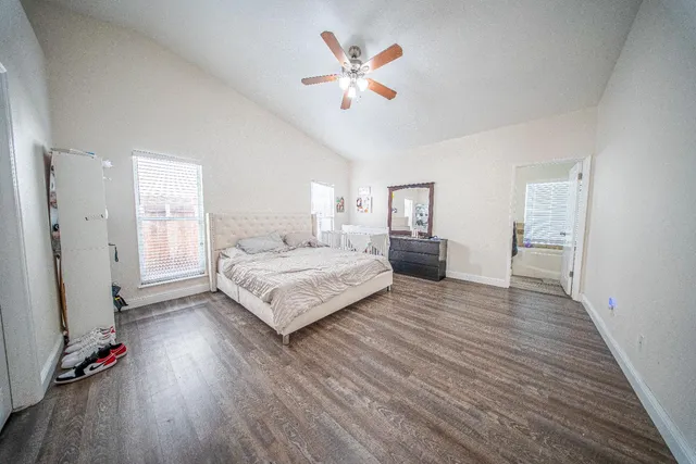 $445,000 | 152 North Shelly Avenue, Fresno, CA 93727