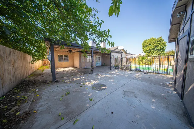 $445,000 | 152 North Shelly Avenue, Fresno, CA 93727