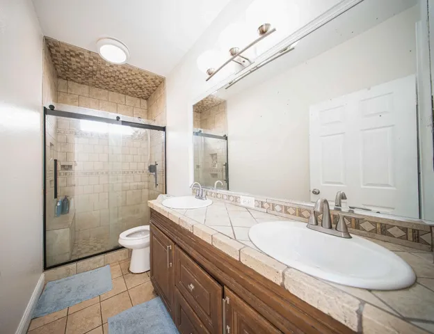 $445,000 | 152 North Shelly Avenue, Fresno, CA 93727