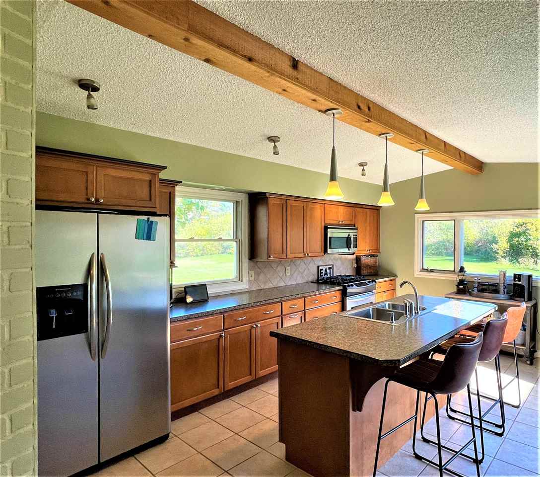 5698 Apple Valley Road Williamsburg, MI 49690 - Photo 10 of 39 1894921-9.JPG