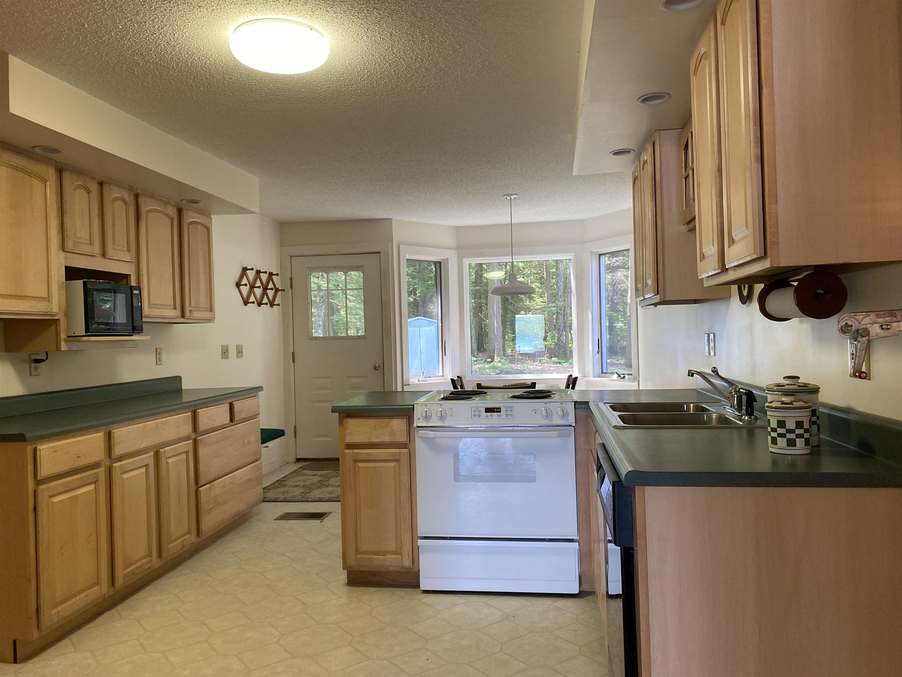 549 Abatiell Road Castleton, VT 05732 - Photo 8 of 24
