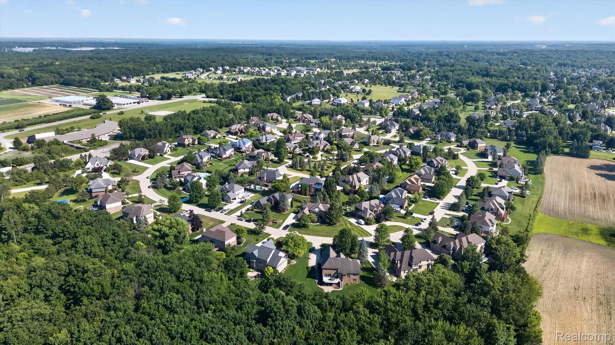 3804 Elk Drive Rochester, MI 48306 - Photo 72 of 75 Aerial perspective of Deer Point development which is surrounded by Heron Park, one of Oakland Township's protected nature developments.