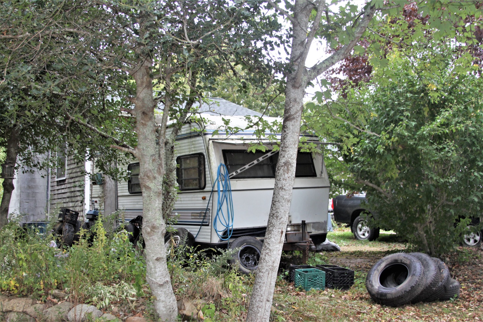 25 Andrews Road Vineyard Haven, MA 02568 - Photo 8 of 14 camper to be removed
