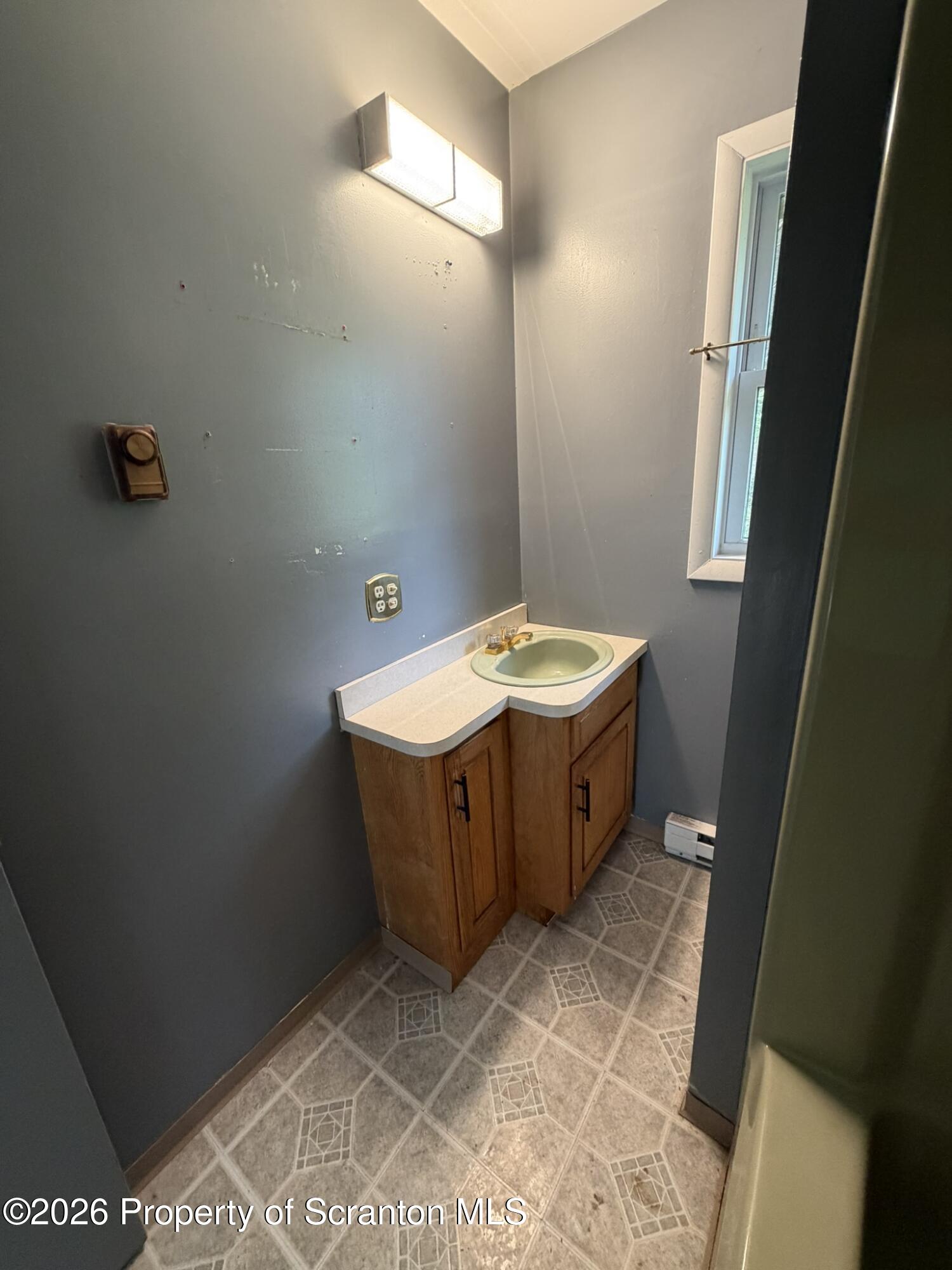 1477 Chipmunk Road Thompson, PA 18465 - Photo 15 of 37 Full Bathroom