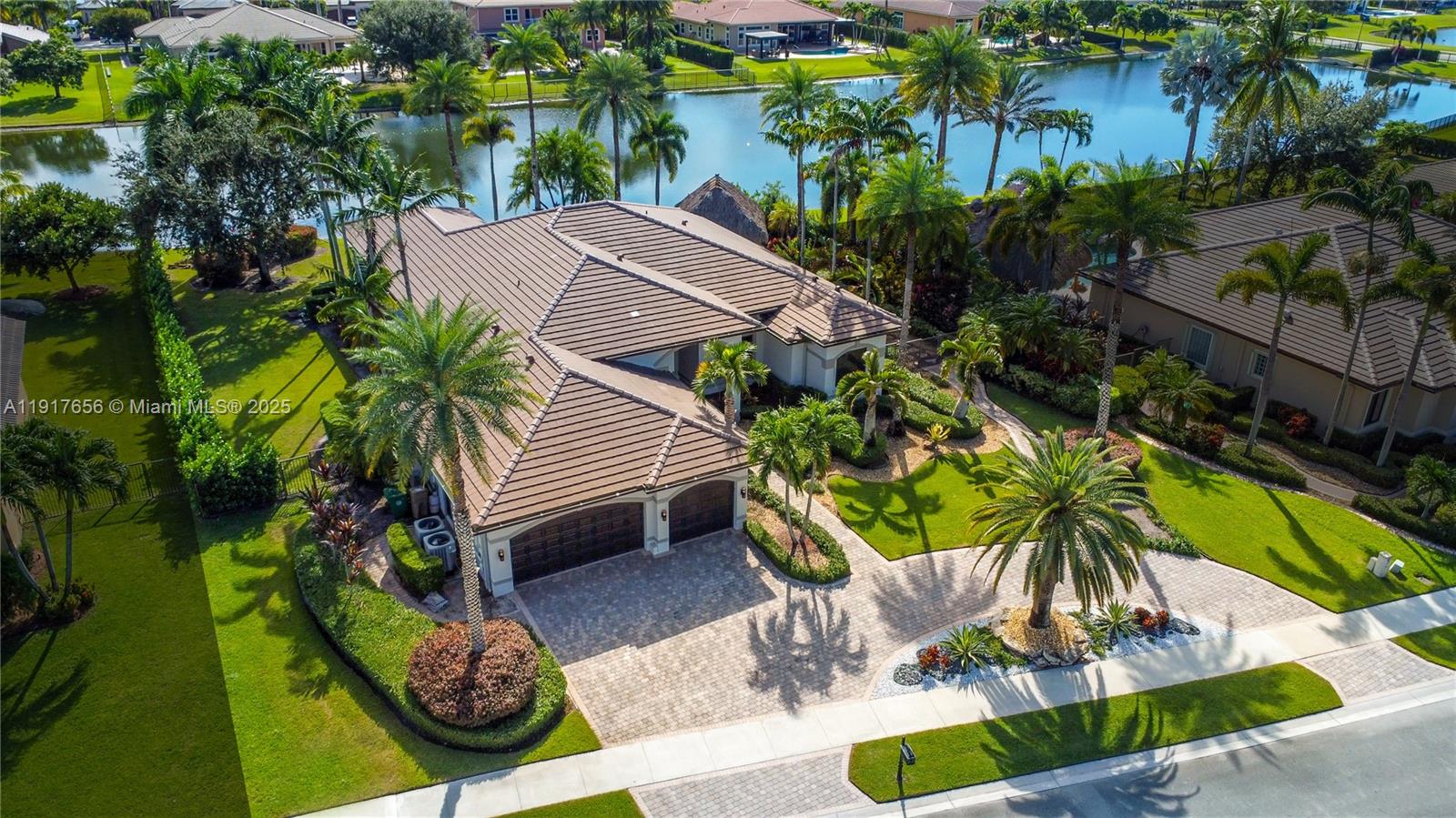 14896 Southwest 38th Street Davie, FL 33331 - Photo 10 of 60