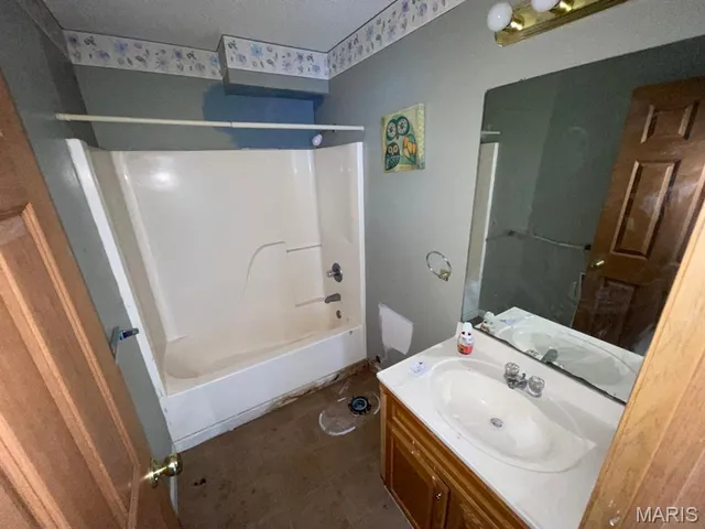 $200,000 | 5129 Stacey Drive, Granite City, IL 62040