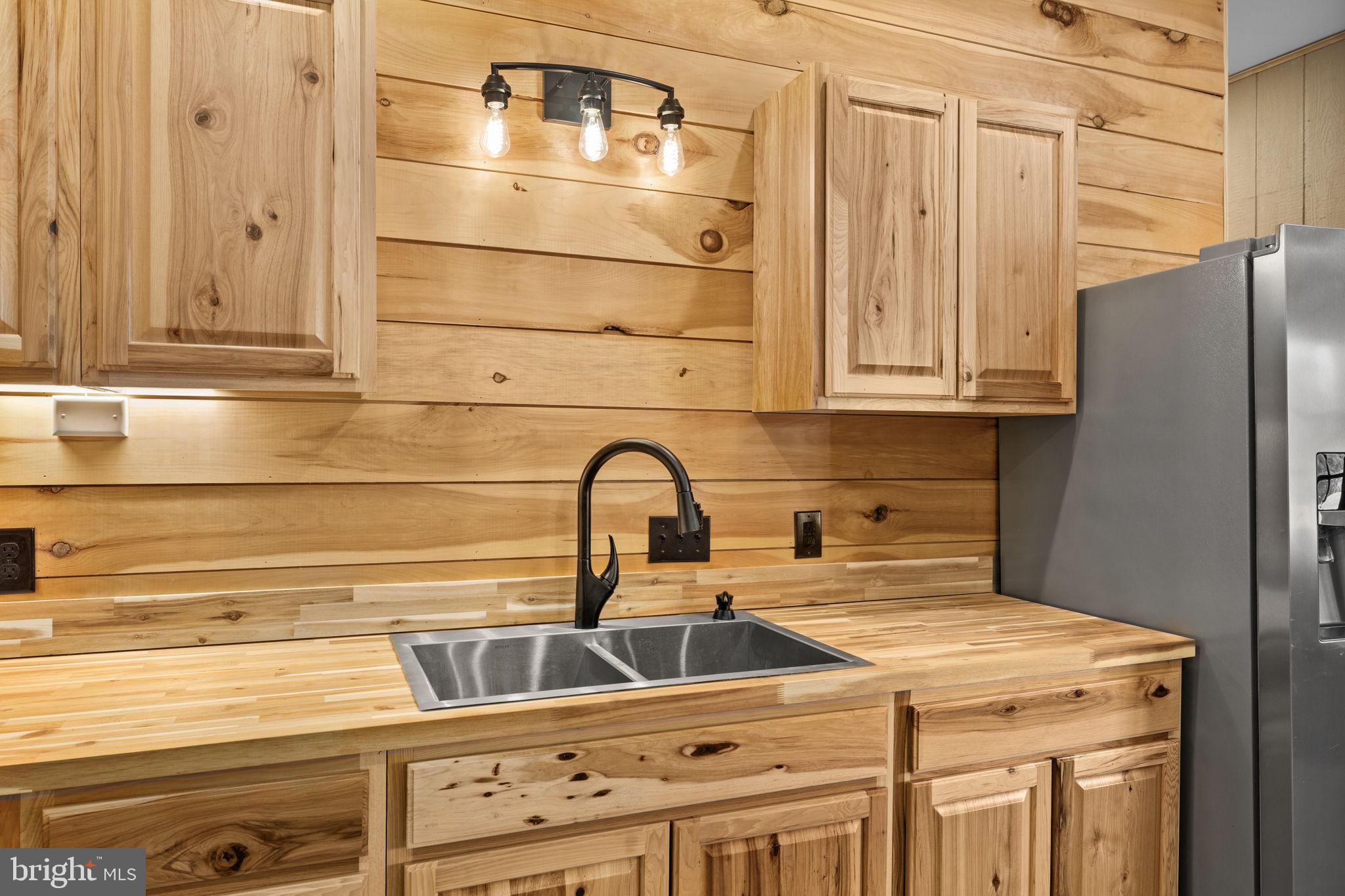 1815 Country Road Beaverdam, VA 23015 - Photo 54 of 104 Double sink