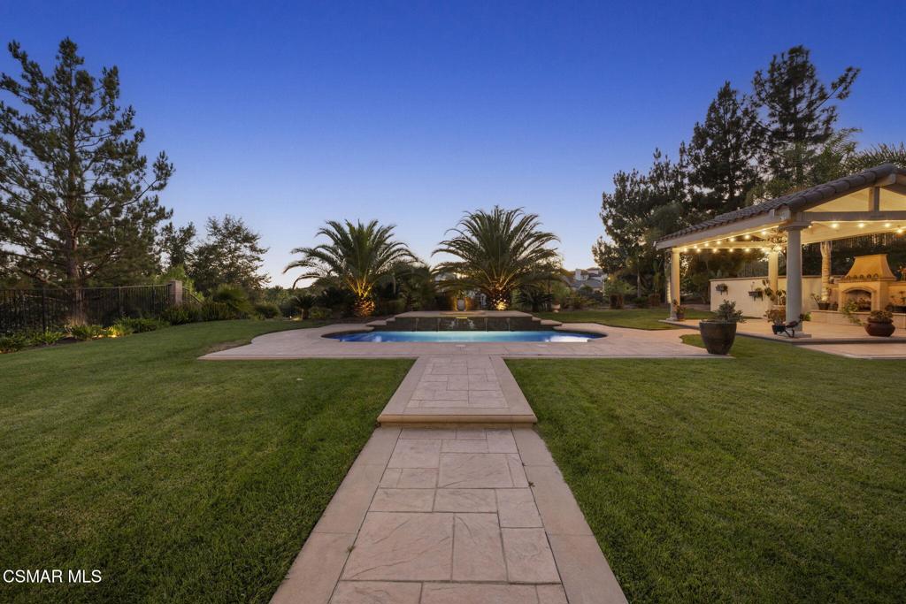 12364 Palmer Drive Moorpark, CA 93021 - Photo 26 of 31 a view of park with large trees