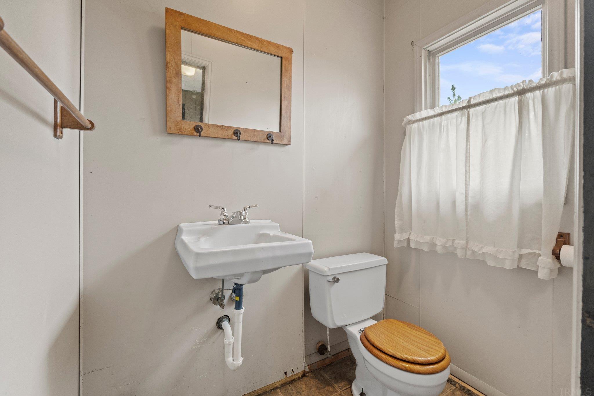 3935 County Road 63 Butler, IN 46721 - Photo 23 of 32