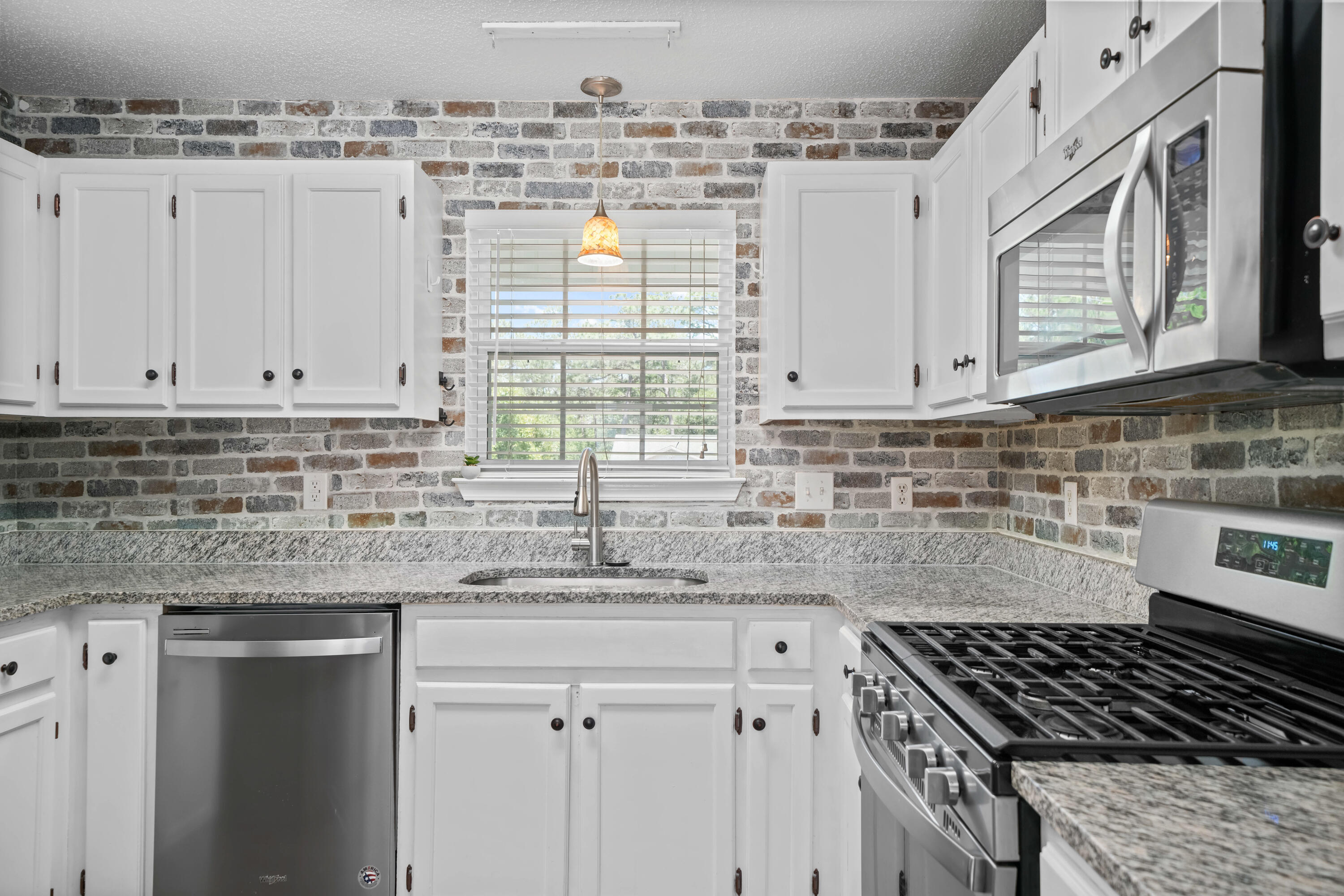 3010 Windsor Circle Crestview, FL 32539 - Photo 8 of 46 untitled-06617