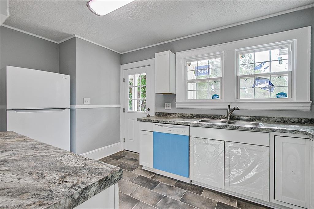 408 Forrest Street High Point, NC 27262 - Photo 16 of 47 Gallery Image 16