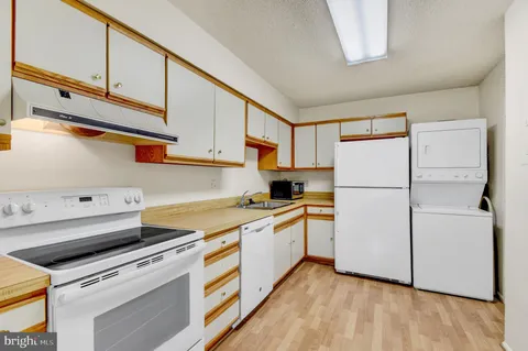 $149,900 | 3330 North Leisure World Boulevard, Unit 5229, Silver Spring, MD 20906