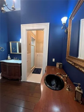 a view of entryway and hall