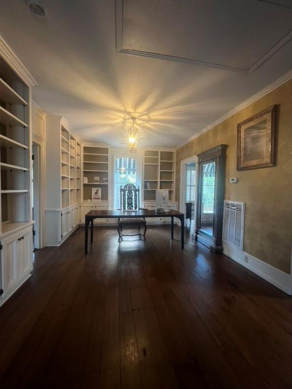 1710 Country Club Road Eufaula, AL 36027 - Photo 21 of 44 a view of empty room with wooden floor and floor to ceiling window