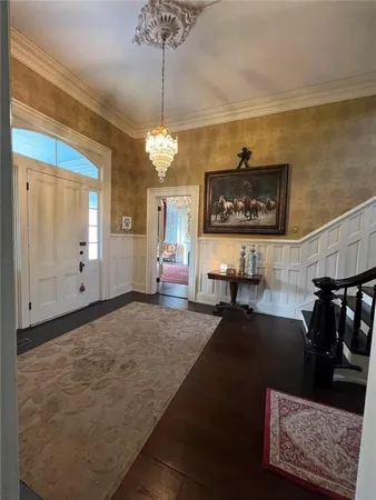 a view of a lobby area