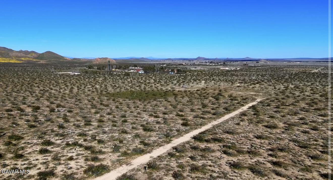 25th Street Mojave, CA 93501 - Photo 3 of 5 a view of a city